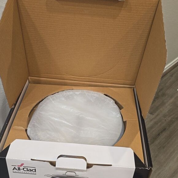 All-Clad HA1 Nonstick 6QT Dutch Oven w/Lid, Acacia Wood Trivet, & Spoon - Picture 9 of 9